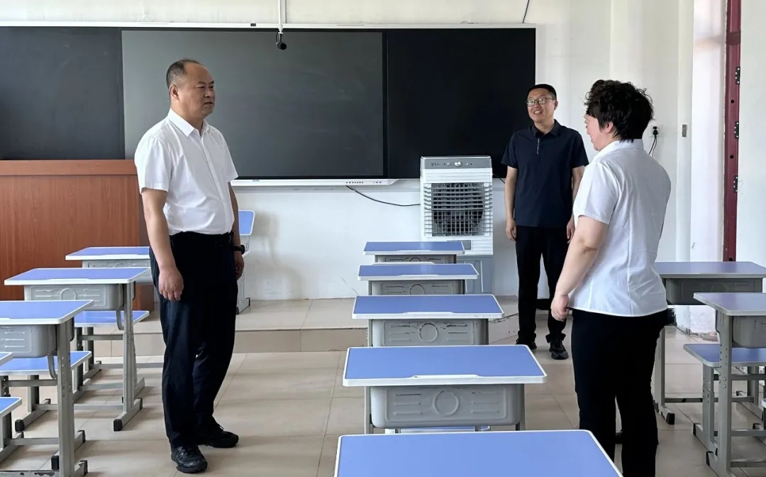 姜治富深入我县中考考点检查指导工作